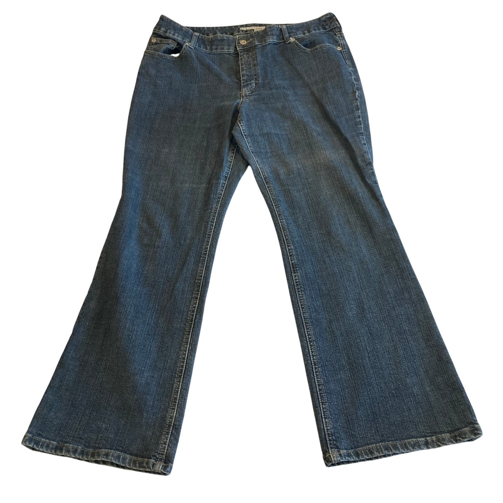 Chicos Platinum Denim Jeans Womens 2.5 Short (36x28) Med Wash Bootcut Stretch